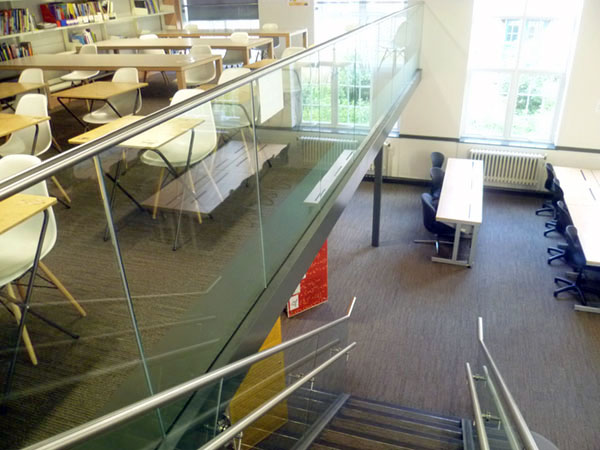 Hardcastle Architects structural glass balustrading